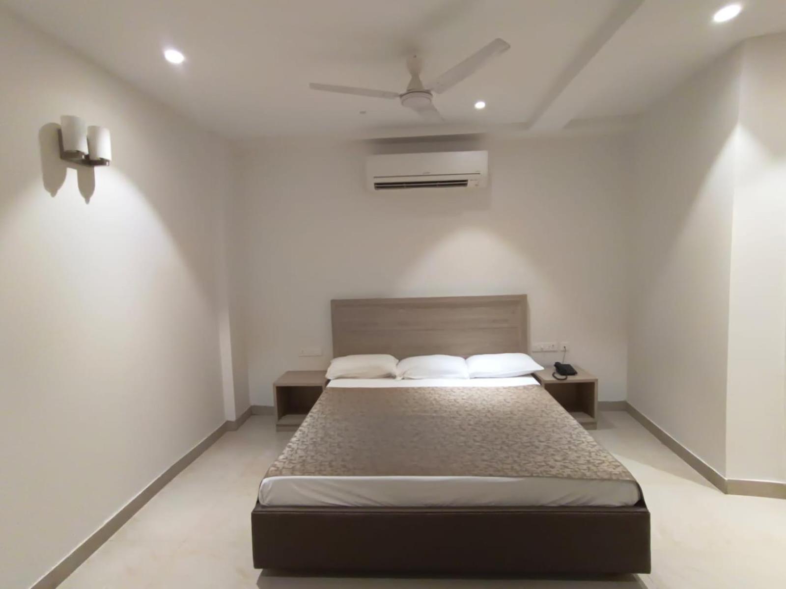 Hotel Bagla Atithi Banaras Varanasi Esterno foto