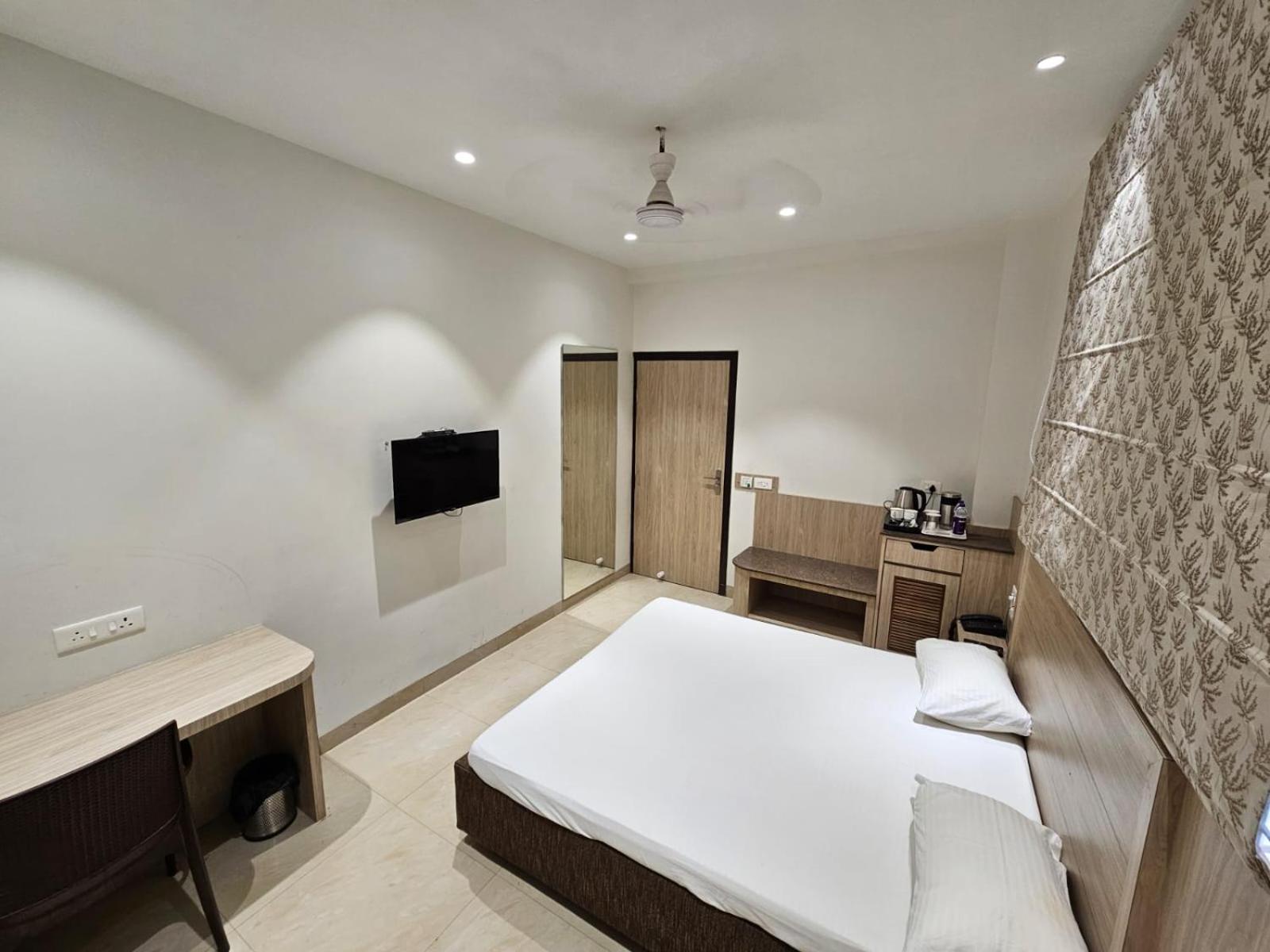 Hotel Bagla Atithi Banaras Varanasi Esterno foto
