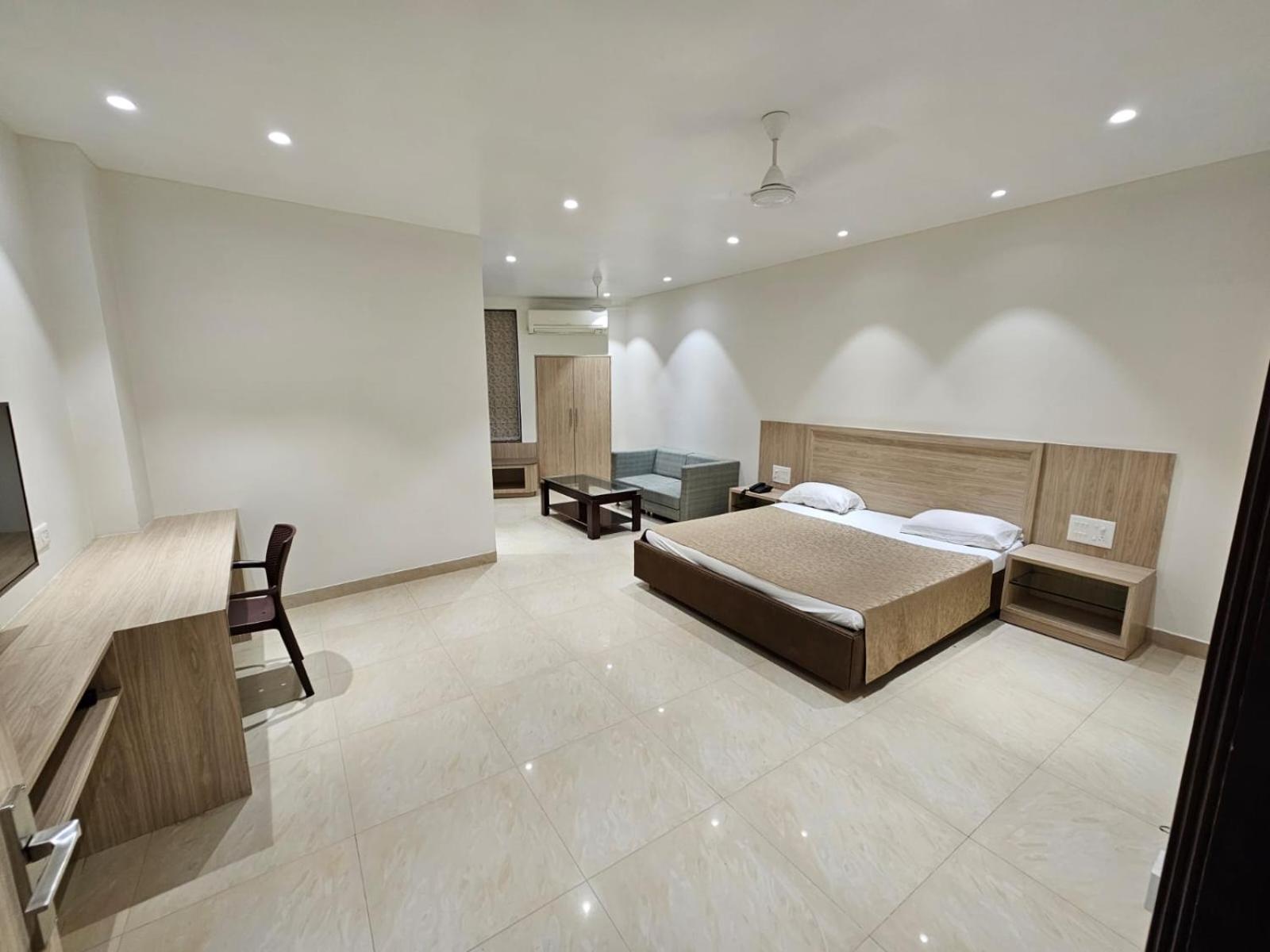 Hotel Bagla Atithi Banaras Varanasi Esterno foto