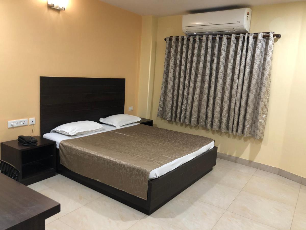 Hotel Bagla Atithi Banaras Varanasi Esterno foto